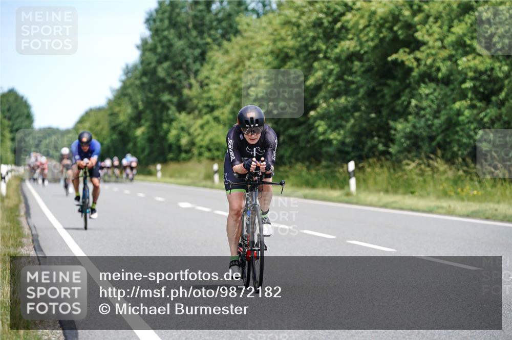 21.06.2026 - Viking Triathlon Michael Burmester http://msf.ph/oto/9872182 21.06.2026 12:43:41 Radfahren 30, 41, 51, 86, 202, 225, 234, 258, 279, 343, 374, 388, 508, 509, 563, 605, 645, 668 meine-sportfotos.de