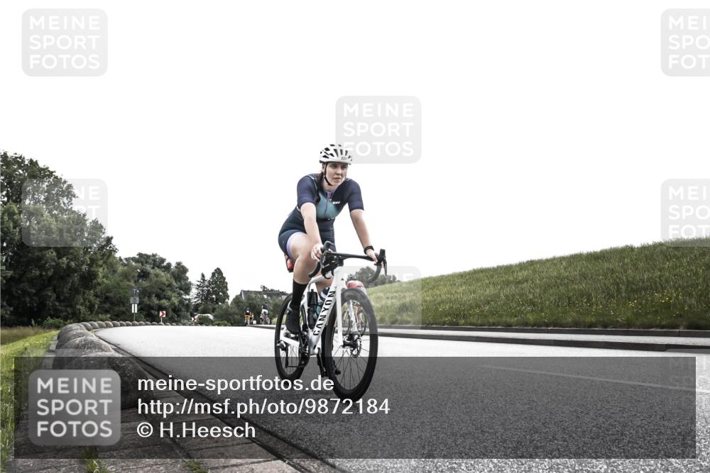 21.06.2026 - 29. Vierlanden-Triathlon H.Heesch http://msf.ph/oto/9872184 21.06.2026 10:44:34 Radfahren 173, 227 meine-sportfotos.de
