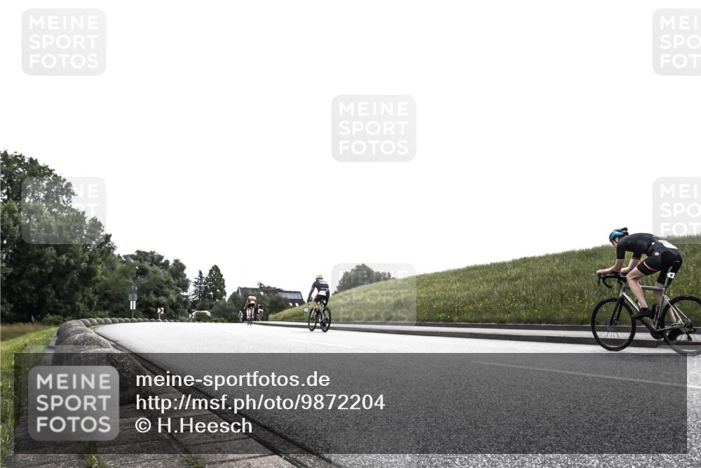 21.06.2026 - 29. Vierlanden-Triathlon H.Heesch http://msf.ph/oto/9872204 21.06.2026 10:44:36 Radfahren 173, 227 meine-sportfotos.de