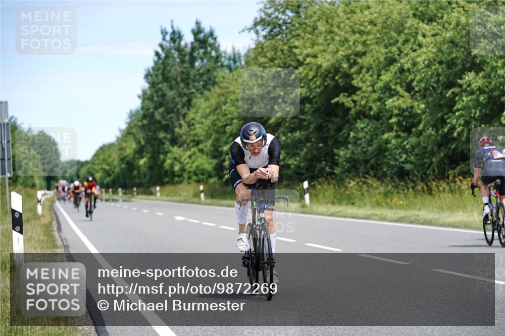 21.06.2026 - Viking Triathlon Michael Burmester http://msf.ph/oto/9872269 21.06.2026 12:43:57 Radfahren 30, 225, 225, 258, 279, 343, 372, 465, 470, 508, 576 meine-sportfotos.de