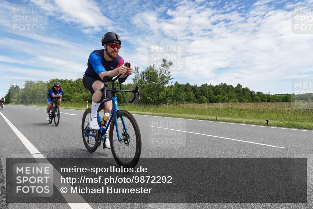 21.06.2026 - Viking Triathlon Michael Burmester http://msf.ph/oto/9872292 21.06.2026 12:27:02 Radfahren 90, 118, 127, 218, 226, 330, 366, 411, 444, 554, 561, 625 meine-sportfotos.de