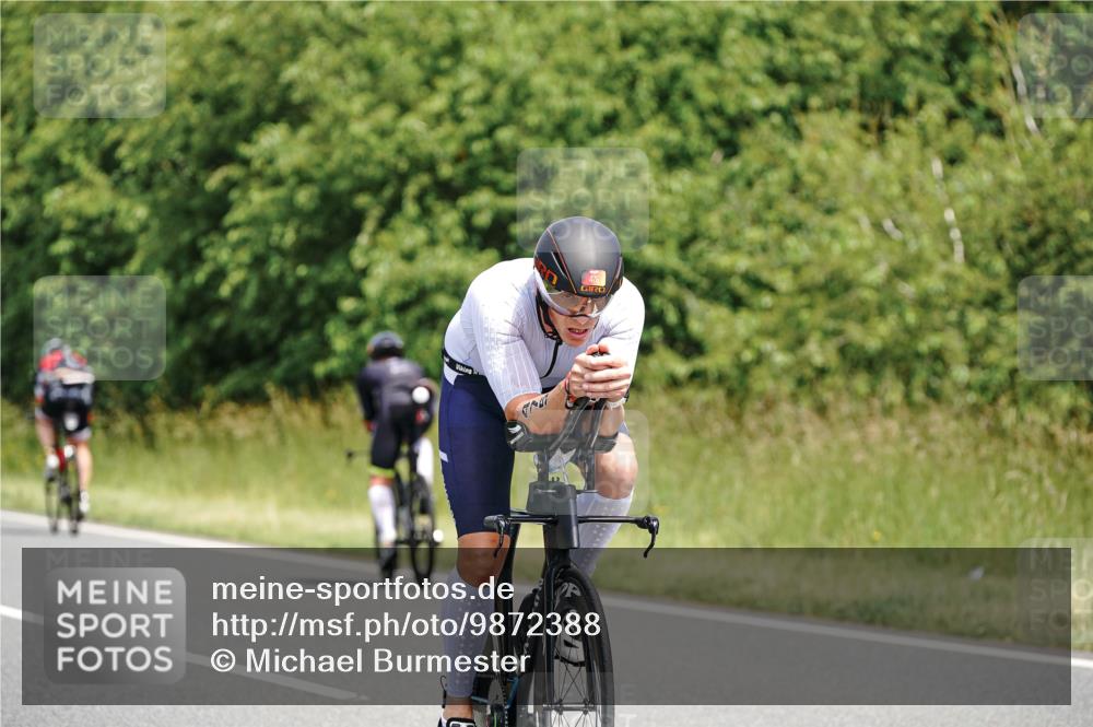 21.06.2026 - Viking Triathlon Michael Burmester http://msf.ph/oto/9872388 21.06.2026 12:44:18 Radfahren 59, 161, 207, 341, 347, 350, 353, 470, 475, 534, 564 meine-sportfotos.de