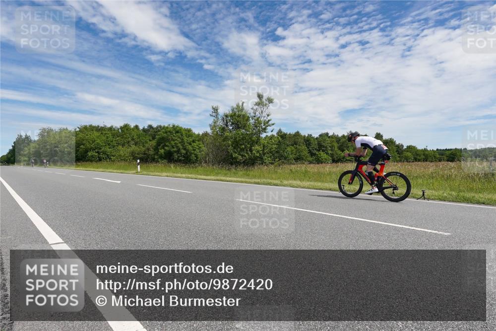 21.06.2026 - Viking Triathlon Michael Burmester http://msf.ph/oto/9872420 21.06.2026 12:28:34 Radfahren 57, 189, 326, 438, 621 meine-sportfotos.de