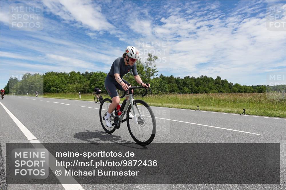 21.06.2026 - Viking Triathlon Michael Burmester http://msf.ph/oto/9872436 21.06.2026 12:29:00 Radfahren 20, 64, 84, 89, 317, 317, 460, 484, 522, 542, 549, 552, 612, 619, 661 meine-sportfotos.de