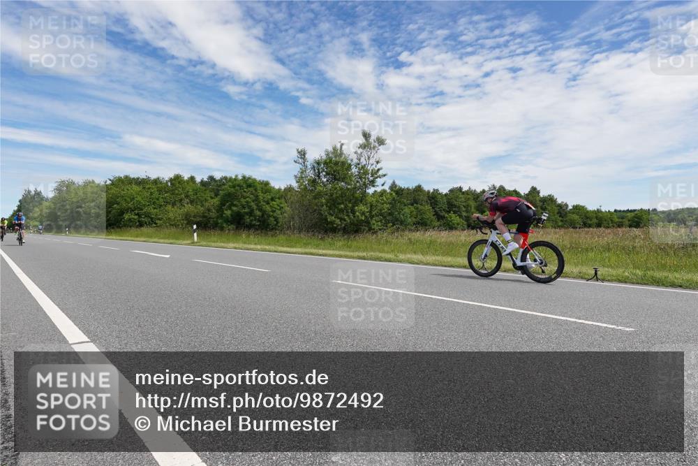 21.06.2026 - Viking Triathlon Michael Burmester http://msf.ph/oto/9872492 21.06.2026 12:29:50 Radfahren 66, 101, 196, 302, 463, 526, 529, 540, 617 meine-sportfotos.de
