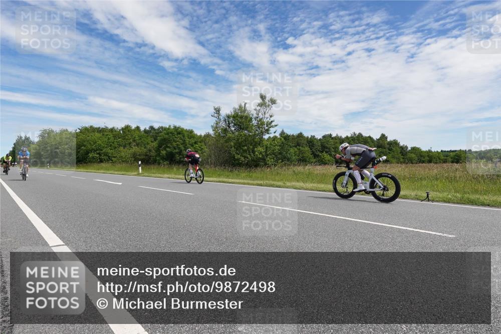 21.06.2026 - Viking Triathlon Michael Burmester http://msf.ph/oto/9872498 21.06.2026 12:29:51 Radfahren 66, 101, 168, 196, 302, 463, 526, 529, 540 meine-sportfotos.de