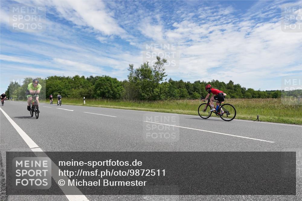 21.06.2026 - Viking Triathlon Michael Burmester http://msf.ph/oto/9872511 21.06.2026 12:29:53 Radfahren 66, 101, 168, 196, 302, 463, 529, 540 meine-sportfotos.de