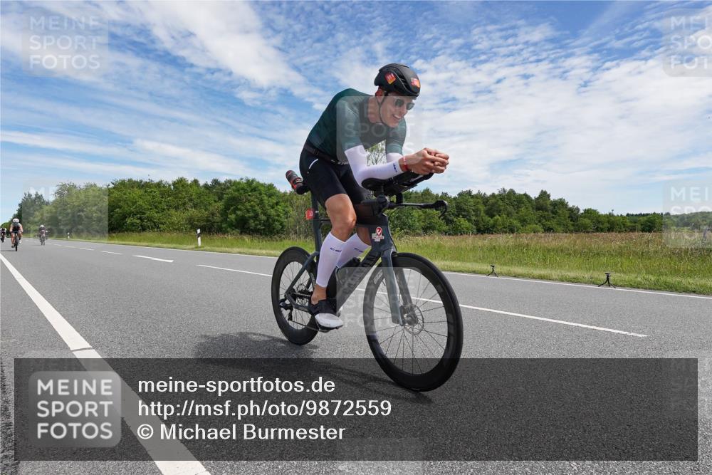 21.06.2026 - Viking Triathlon Michael Burmester http://msf.ph/oto/9872559 21.06.2026 12:30:36 Radfahren 99, 104, 109, 137, 145, 180, 255, 286, 359, 376, 422, 500 meine-sportfotos.de