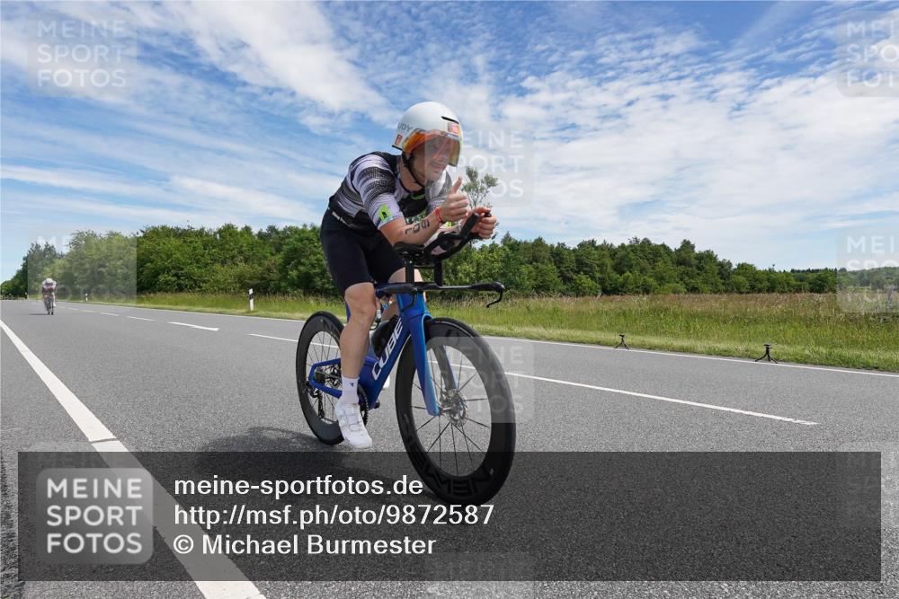 21.06.2026 - Viking Triathlon Michael Burmester http://msf.ph/oto/9872587 21.06.2026 12:30:42 Radfahren 99, 104, 109, 111, 113, 125, 137, 145, 180, 199, 359, 376 meine-sportfotos.de
