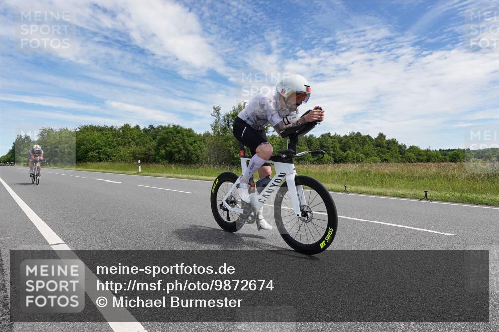 21.06.2026 - Viking Triathlon Michael Burmester http://msf.ph/oto/9872674 21.06.2026 12:32:05 Radfahren 33, 75, 365, 382, 482, 489, 513, 532, 641, 658 meine-sportfotos.de