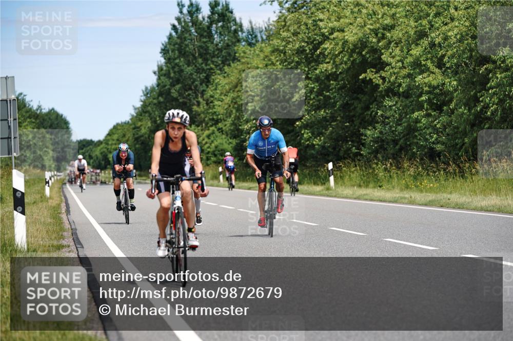 21.06.2026 - Viking Triathlon Michael Burmester http://msf.ph/oto/9872679 21.06.2026 12:45:20 Radfahren 39, 48, 91, 94, 132, 173, 182, 249, 254, 254, 306, 309, 538 meine-sportfotos.de