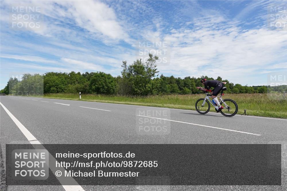 21.06.2026 - Viking Triathlon Michael Burmester http://msf.ph/oto/9872685 21.06.2026 12:32:09 Radfahren 33, 75, 303, 365, 382, 393, 482, 489, 513, 532, 601, 641, 658 meine-sportfotos.de