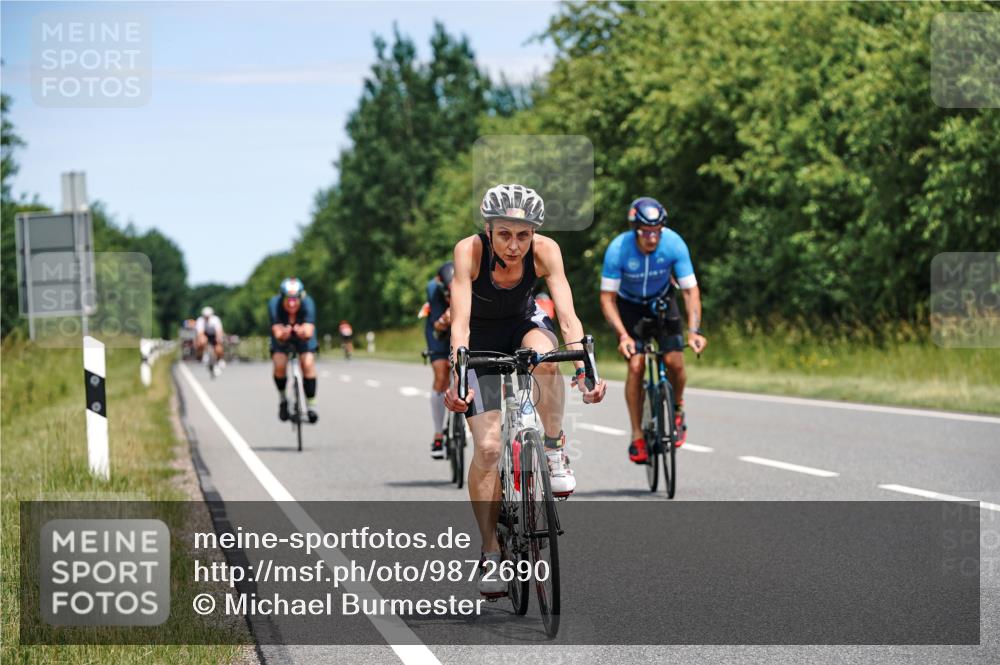 21.06.2026 - Viking Triathlon Michael Burmester http://msf.ph/oto/9872690 21.06.2026 12:45:21 Radfahren 39, 48, 91, 94, 132, 173, 182, 249, 254, 254, 306, 309, 538 meine-sportfotos.de