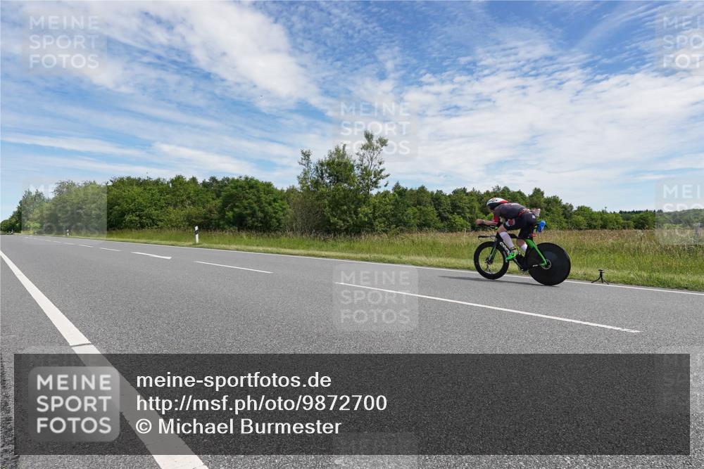 21.06.2026 - Viking Triathlon Michael Burmester http://msf.ph/oto/9872700 21.06.2026 12:32:30 Radfahren 301, 331, 393, 462, 532, 559, 601, 659 meine-sportfotos.de