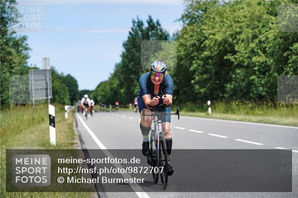 21.06.2026 - Viking Triathlon Michael Burmester http://msf.ph/oto/9872707 21.06.2026 12:45:24 Radfahren 39, 48, 91, 132, 173, 182, 249, 254, 254, 306, 309, 538 meine-sportfotos.de