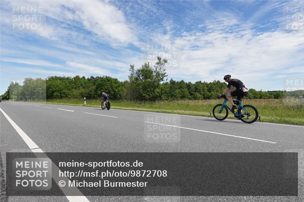 21.06.2026 - Viking Triathlon Michael Burmester http://msf.ph/oto/9872708 21.06.2026 12:32:31 Radfahren 301, 331, 393, 462, 532, 559, 601, 626, 659 meine-sportfotos.de