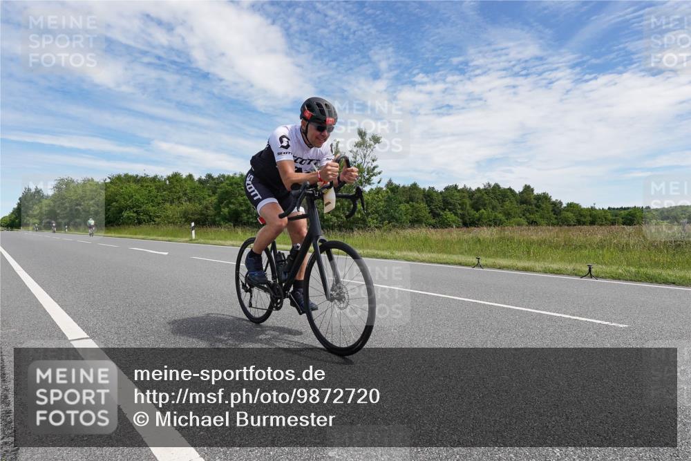 21.06.2026 - Viking Triathlon Michael Burmester http://msf.ph/oto/9872720 21.06.2026 12:32:39 Radfahren 265, 301, 447, 454, 462, 532, 626, 659 meine-sportfotos.de
