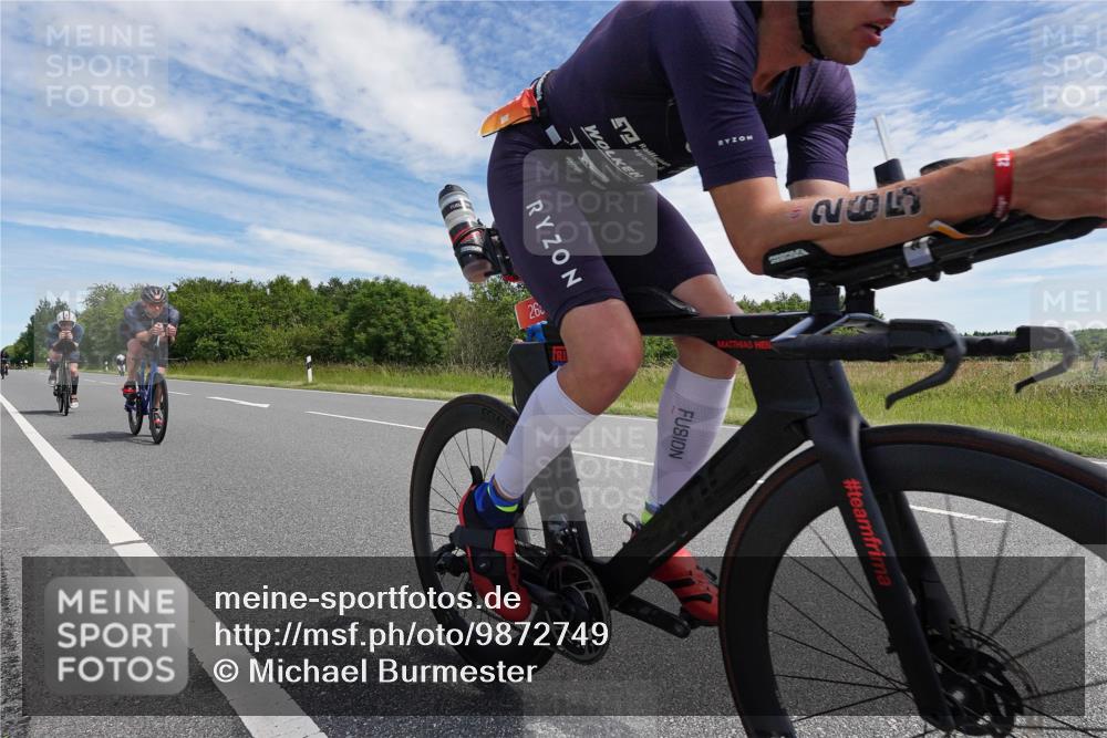 21.06.2026 - Viking Triathlon Michael Burmester http://msf.ph/oto/9872749 21.06.2026 12:32:52 Radfahren 93, 97, 114, 116, 247, 265, 289, 301, 447, 450, 454, 579, 626, 659 meine-sportfotos.de