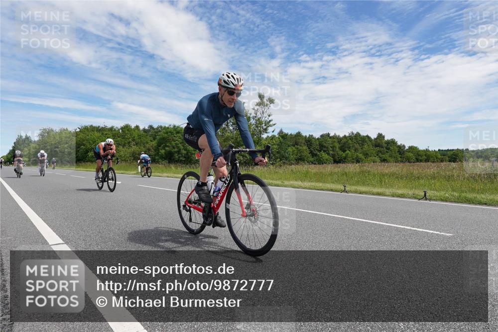 21.06.2026 - Viking Triathlon Michael Burmester http://msf.ph/oto/9872777 21.06.2026 12:32:58 Radfahren 93, 97, 114, 116, 237, 247, 265, 289, 450, 454, 579 meine-sportfotos.de