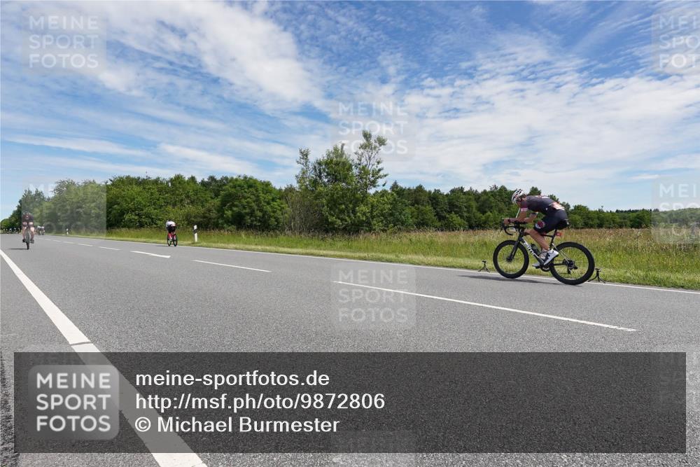 21.06.2026 - Viking Triathlon Michael Burmester http://msf.ph/oto/9872806 21.06.2026 12:33:07 Radfahren 93, 97, 114, 116, 122, 172, 237, 247, 289, 450, 579 meine-sportfotos.de