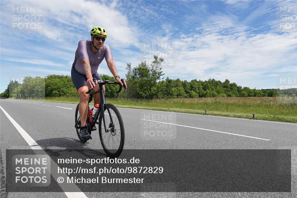 21.06.2026 - Viking Triathlon Michael Burmester http://msf.ph/oto/9872829 21.06.2026 12:33:28 Radfahren 24, 85, 88, 122, 167, 274, 287, 403, 492, 497, 528, 622, 642, 642, 664 meine-sportfotos.de