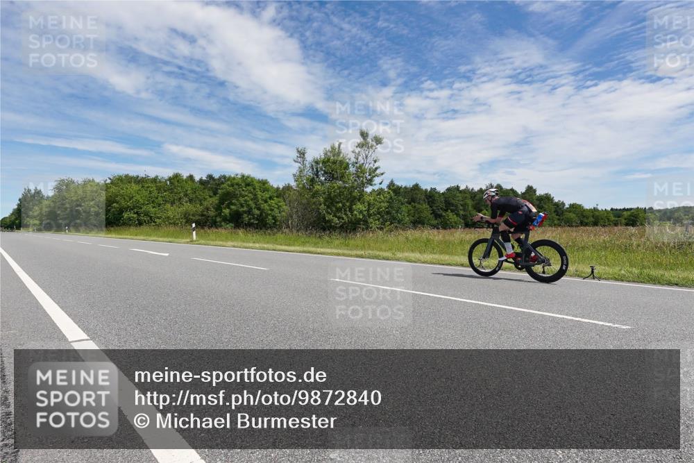 21.06.2026 - Viking Triathlon Michael Burmester http://msf.ph/oto/9872840 21.06.2026 12:33:40 Radfahren 24, 56, 88, 282, 287, 305, 495, 497, 528, 622, 642, 664 meine-sportfotos.de
