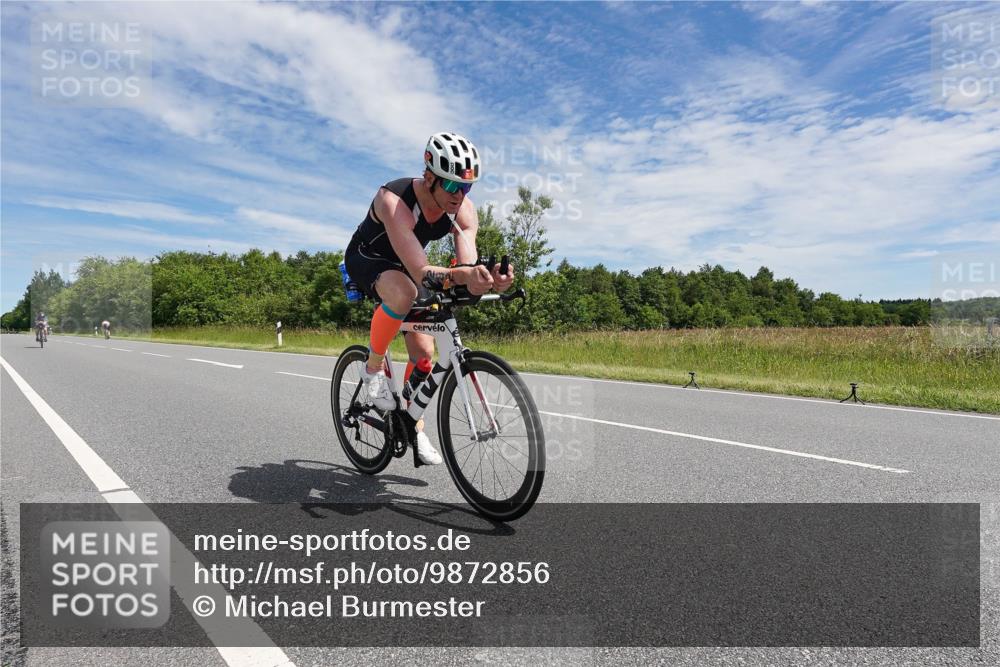 21.06.2026 - Viking Triathlon Michael Burmester http://msf.ph/oto/9872856 21.06.2026 12:33:50 Radfahren 56, 224, 282, 305, 495, 652 meine-sportfotos.de