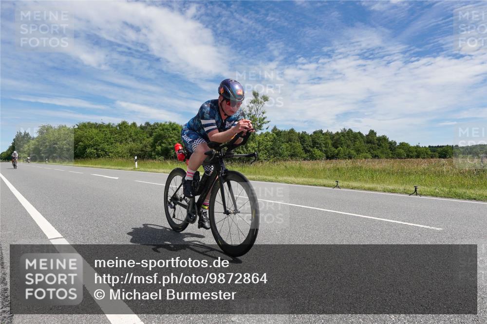21.06.2026 - Viking Triathlon Michael Burmester http://msf.ph/oto/9872864 21.06.2026 12:33:53 Radfahren 56, 224, 282, 305, 495, 652 meine-sportfotos.de