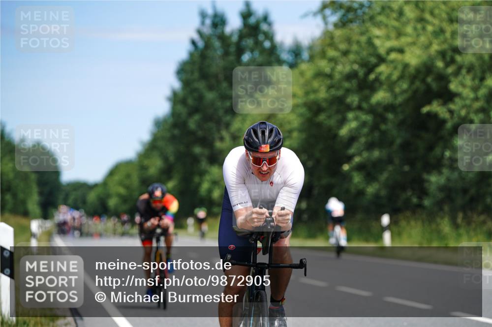 21.06.2026 - Viking Triathlon Michael Burmester http://msf.ph/oto/9872905 21.06.2026 12:46:07 Radfahren 238, 352, 352, 439, 442, 561 meine-sportfotos.de