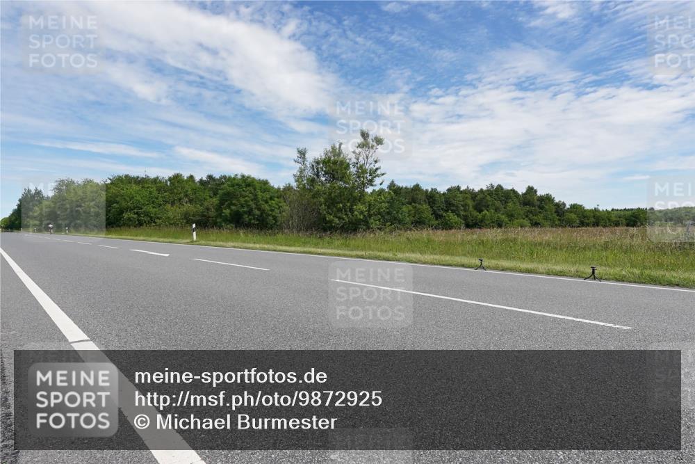 21.06.2026 - Viking Triathlon Michael Burmester http://msf.ph/oto/9872925 21.06.2026 12:34:52 Radfahren 96, 197, 197, 248, 248, 389, 389, 432, 571, 590, 616 meine-sportfotos.de