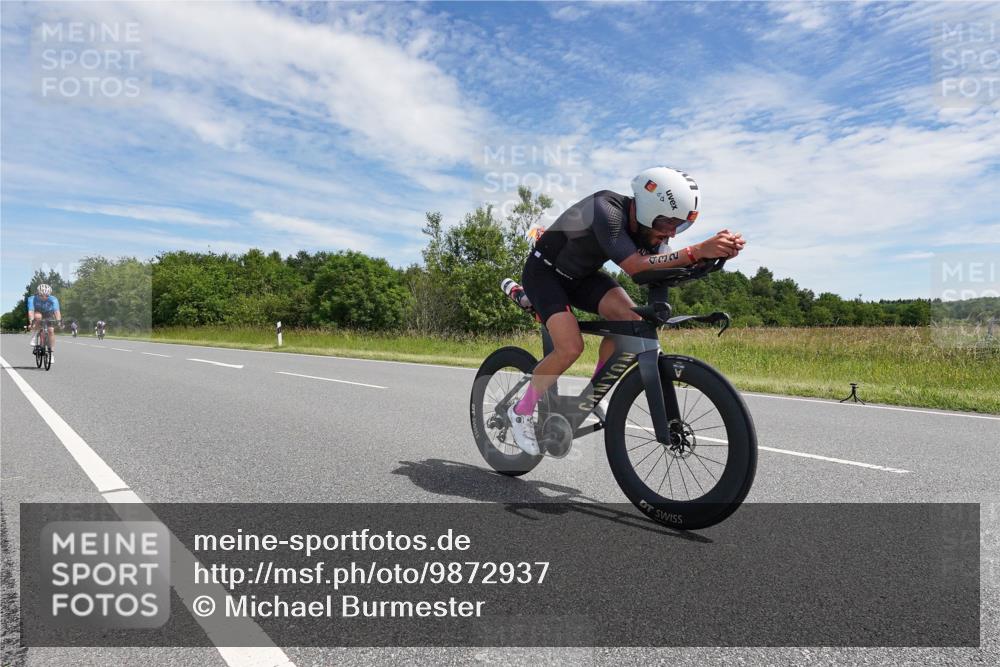 21.06.2026 - Viking Triathlon Michael Burmester http://msf.ph/oto/9872937 21.06.2026 12:35:01 Radfahren 96, 195, 197, 248, 389, 432, 590, 616 meine-sportfotos.de