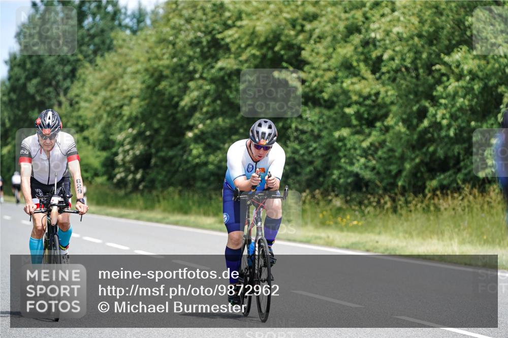 21.06.2026 - Viking Triathlon Michael Burmester http://msf.ph/oto/9872962 21.06.2026 12:46:24 Radfahren 36, 105, 178, 251, 439, 457, 457, 504, 546, 606, 629, 629 meine-sportfotos.de