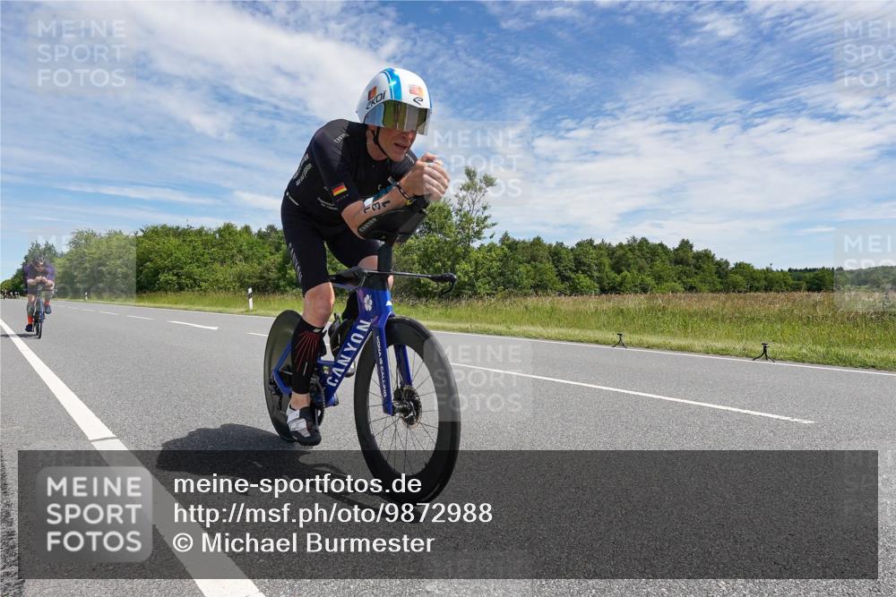 21.06.2026 - Viking Triathlon Michael Burmester http://msf.ph/oto/9872988 21.06.2026 12:35:41 Radfahren 14, 37, 153, 153, 245, 335, 486, 511, 521, 562 meine-sportfotos.de