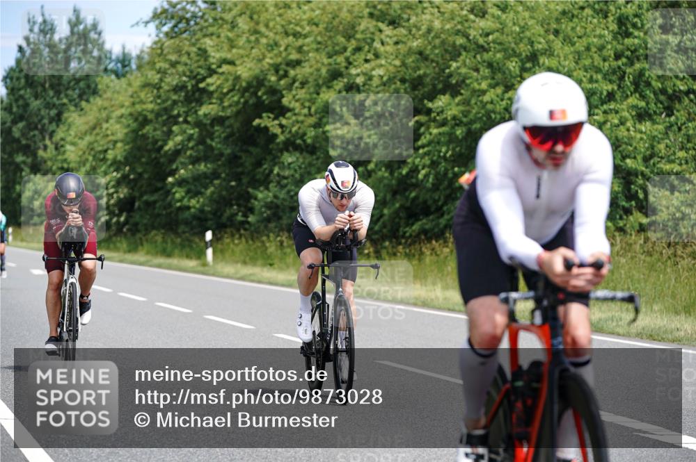 21.06.2026 - Viking Triathlon Michael Burmester http://msf.ph/oto/9873028 21.06.2026 12:46:37 Radfahren 16, 36, 81, 105, 165, 178, 184, 251, 364, 407, 457, 504, 530, 546, 606, 629, 629, 634 meine-sportfotos.de