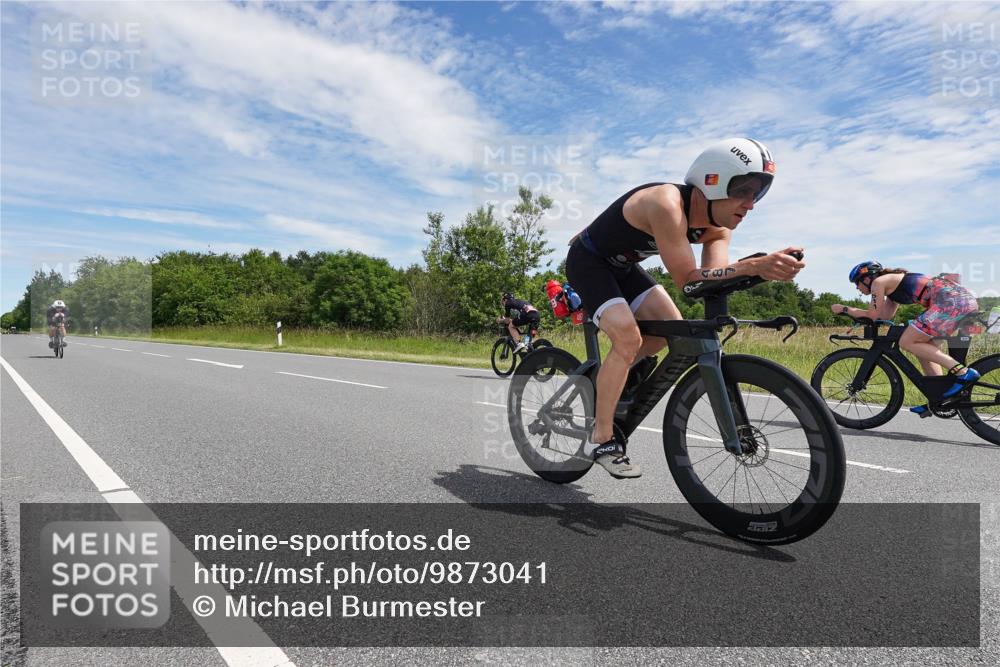 21.06.2026 - Viking Triathlon Michael Burmester http://msf.ph/oto/9873041 21.06.2026 12:36:08 Radfahren 22, 37, 106, 354, 363, 427, 449, 458, 539, 637, 667 meine-sportfotos.de