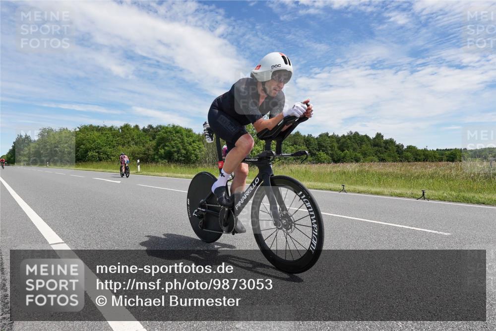 21.06.2026 - Viking Triathlon Michael Burmester http://msf.ph/oto/9873053 21.06.2026 12:36:10 Radfahren 22, 37, 106, 354, 363, 427, 458, 539, 637, 667 meine-sportfotos.de