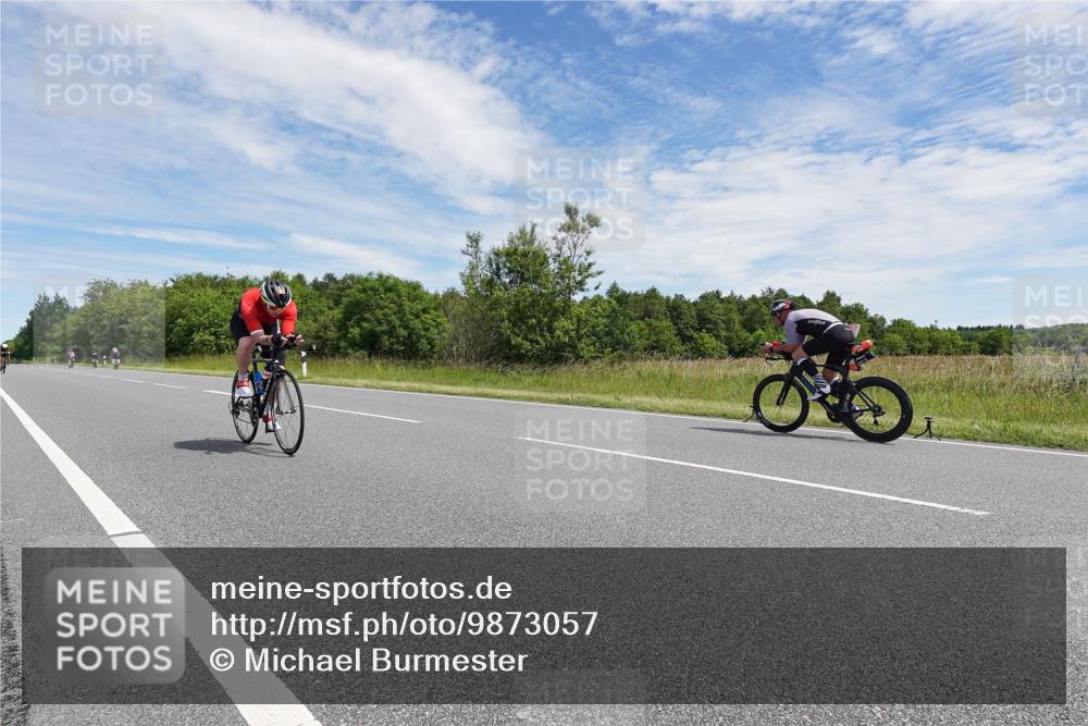 21.06.2026 - Viking Triathlon Michael Burmester http://msf.ph/oto/9873057 21.06.2026 12:36:15 Radfahren 22, 22, 106, 354, 363, 427, 458, 539, 637, 667 meine-sportfotos.de