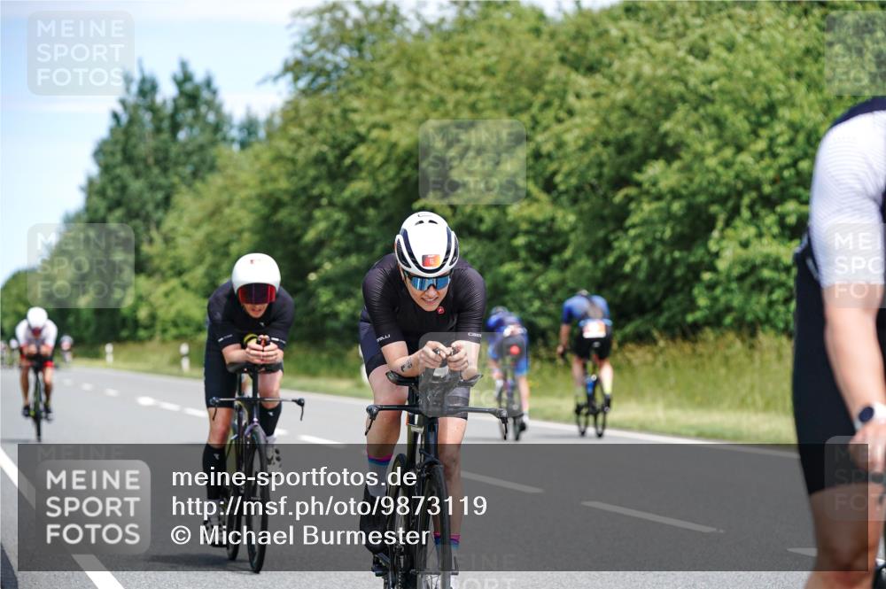 21.06.2026 - Viking Triathlon Michael Burmester http://msf.ph/oto/9873119 21.06.2026 12:46:47 Radfahren 16, 36, 81, 105, 165, 184, 364, 407, 457, 530, 629, 634 meine-sportfotos.de