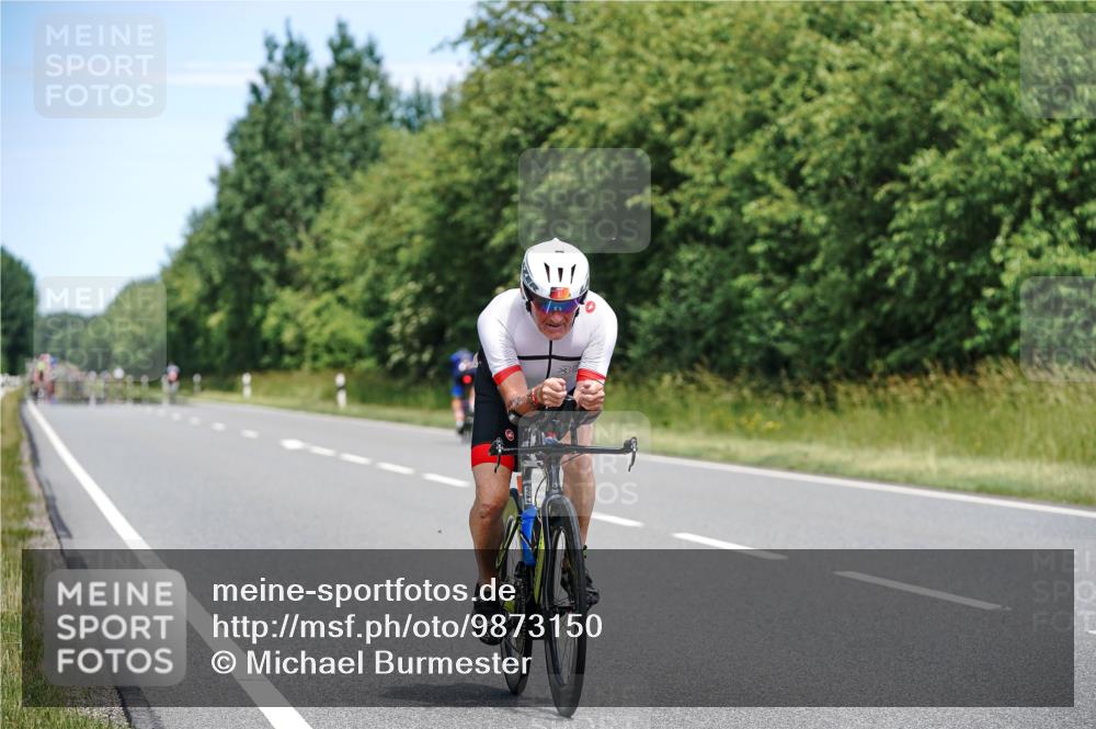 21.06.2026 - Viking Triathlon Michael Burmester http://msf.ph/oto/9873150 21.06.2026 12:46:50 Radfahren 16, 81, 165, 184, 364, 407, 457, 530, 629, 634 meine-sportfotos.de