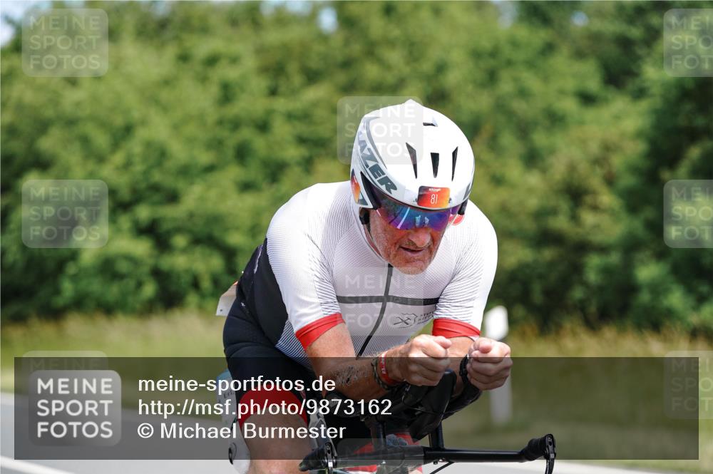 21.06.2026 - Viking Triathlon Michael Burmester http://msf.ph/oto/9873162 21.06.2026 12:46:52 Radfahren 16, 81, 165, 184, 364, 407, 530, 634 meine-sportfotos.de