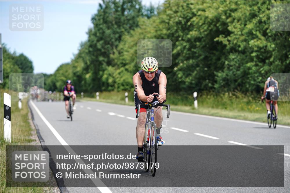 21.06.2026 - Viking Triathlon Michael Burmester http://msf.ph/oto/9873179 21.06.2026 12:47:12 Radfahren 179, 257, 366, 424, 473, 638 meine-sportfotos.de