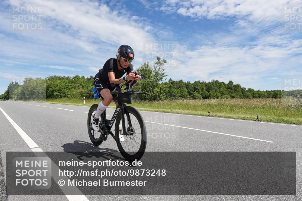 21.06.2026 - Viking Triathlon Michael Burmester http://msf.ph/oto/9873248 21.06.2026 12:38:49 Radfahren 209, 217, 307, 423, 423, 496, 651 meine-sportfotos.de