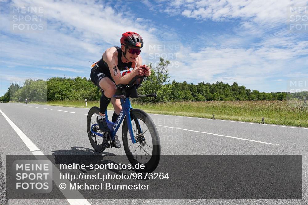 21.06.2026 - Viking Triathlon Michael Burmester http://msf.ph/oto/9873264 21.06.2026 12:39:09 Radfahren 76, 283, 423, 430, 516, 607, 628, 636 meine-sportfotos.de