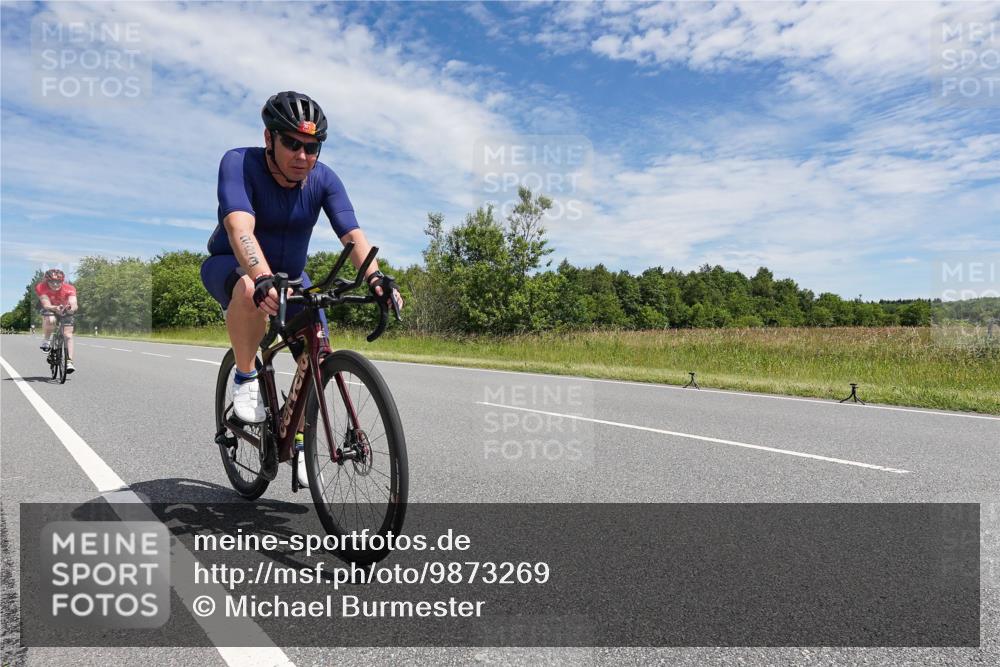 21.06.2026 - Viking Triathlon Michael Burmester http://msf.ph/oto/9873269 21.06.2026 12:39:18 Radfahren 76, 76, 283, 483, 502, 516, 607, 609, 628, 636 meine-sportfotos.de