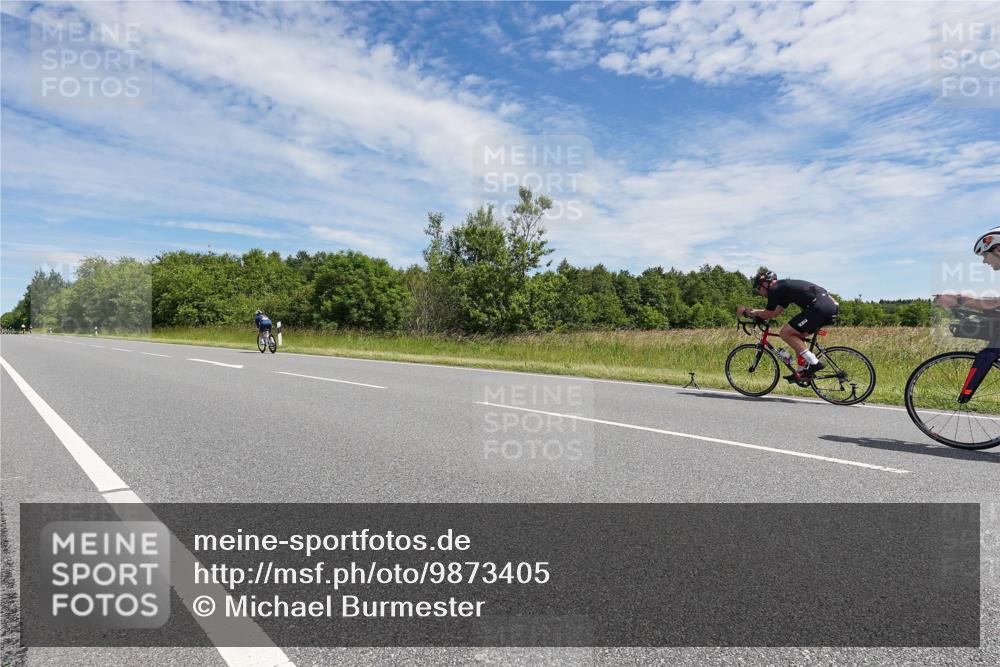 21.06.2026 - Viking Triathlon Michael Burmester http://msf.ph/oto/9873405 21.06.2026 12:40:19 Radfahren 47, 272, 325, 334, 394, 433, 624 meine-sportfotos.de
