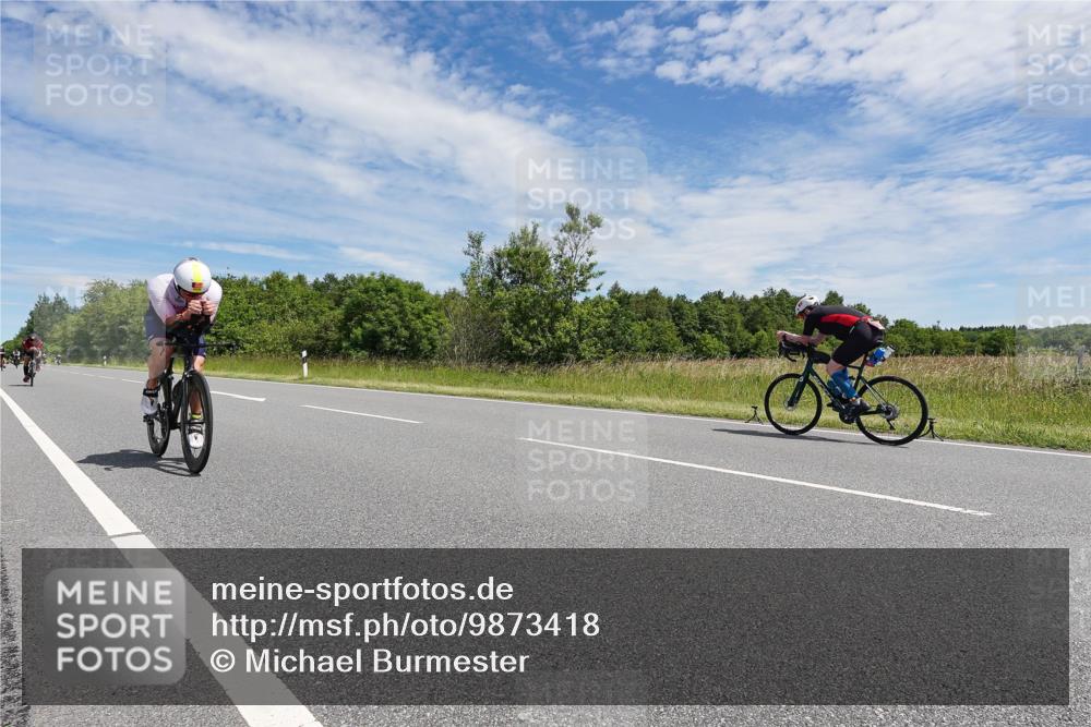 21.06.2026 - Viking Triathlon Michael Burmester http://msf.ph/oto/9873418 21.06.2026 12:40:30 Radfahren 143, 334, 385, 394, 433, 536 meine-sportfotos.de
