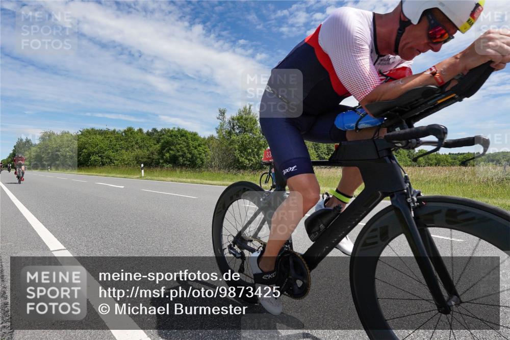 21.06.2026 - Viking Triathlon Michael Burmester http://msf.ph/oto/9873425 21.06.2026 12:40:31 Radfahren 143, 334, 385, 394, 433, 536 meine-sportfotos.de