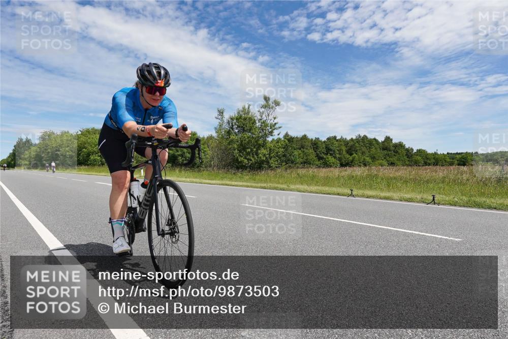 21.06.2026 - Viking Triathlon Michael Burmester http://msf.ph/oto/9873503 21.06.2026 12:41:02 Radfahren 40, 192, 200, 285, 332, 404, 466, 491, 498, 566, 568, 604, 656 meine-sportfotos.de
