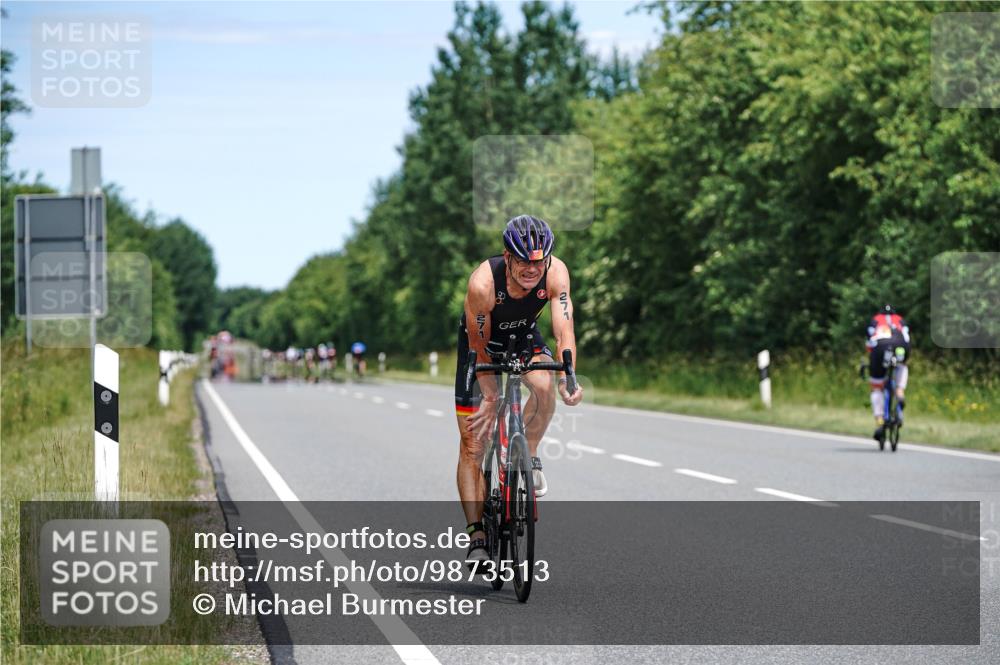 21.06.2026 - Viking Triathlon Michael Burmester http://msf.ph/oto/9873513 21.06.2026 12:49:03 Radfahren 44, 52, 316, 455, 666 meine-sportfotos.de