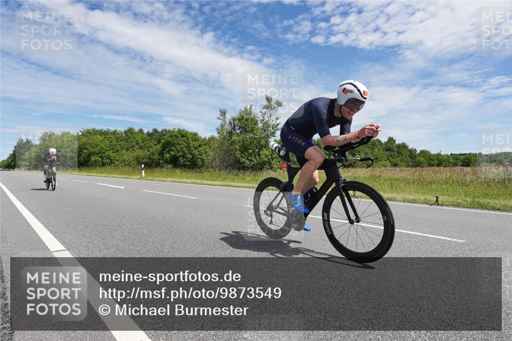 21.06.2026 - Viking Triathlon Michael Burmester http://msf.ph/oto/9873549 21.06.2026 12:41:26 Radfahren 43, 82, 117, 147, 183, 321, 369, 391, 425, 469, 491, 650 meine-sportfotos.de